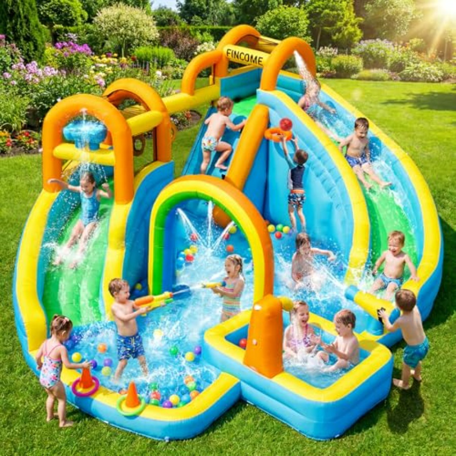 Kids Outdoor Pool - 裏庭用屋外インフレータブルウォータースライド（子供用）、スプラッシュプール、バスケットボールフープ、ボールシューティング、ウォーターキャノン付き；PVC素材
