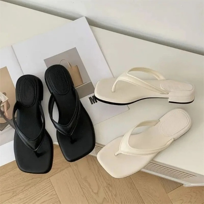 女性用ソリッドスクエアトゥフリップフロップ、ソフトで滑りにく - Kids Outdoor Shoes のレビューと価格